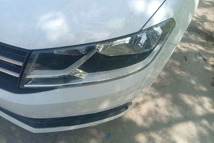 Used Volkswagen Santana 2015 Haval H6 1.6L Automatic Luxury Model Left Front Headlight