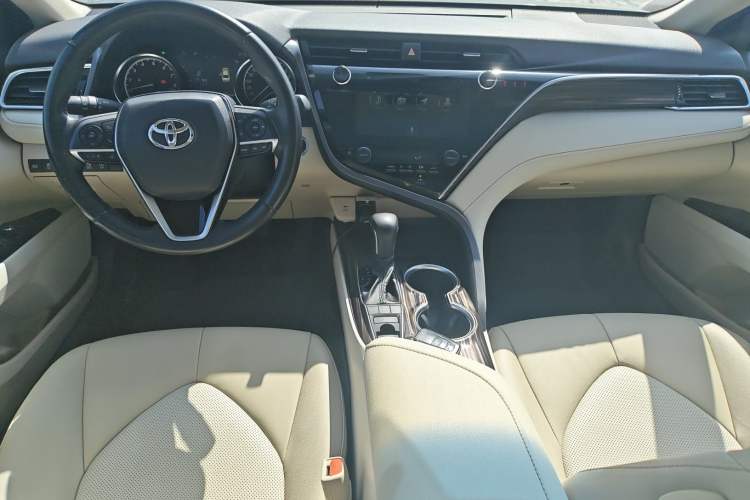 Used Toyota Camry 2019 Revised Version 2.5G Luxury Edition Center Console