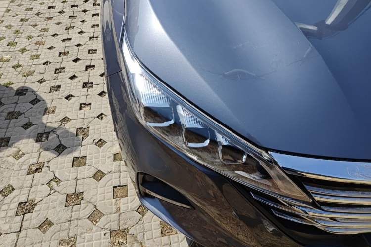 Used GAC Trumpchi GS5 2019 270T Automatic Luxury Edition Right Front Headlight