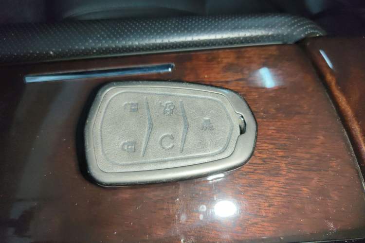 Used Cadillac XTS 2015 28T Luxury Model Vehicle Key