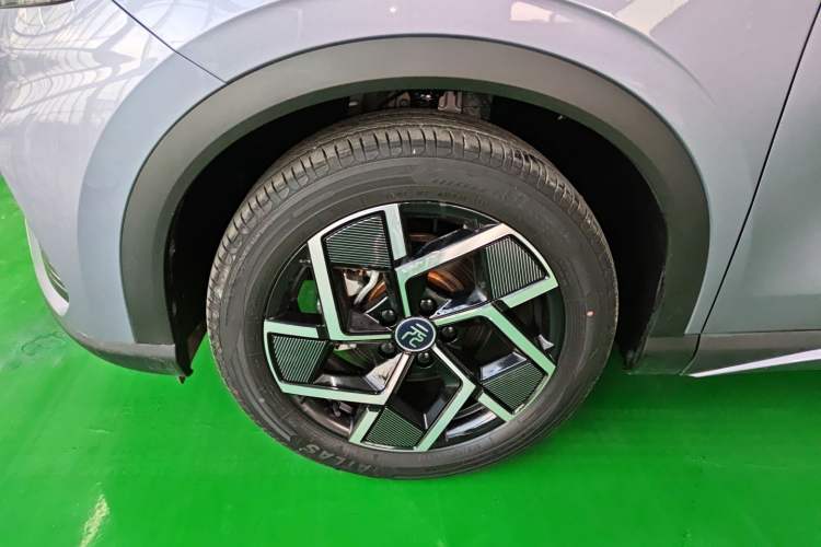 Used BYD Yuan PLUS 2023 Champion Edition 510KM Superior Model Exterior 4