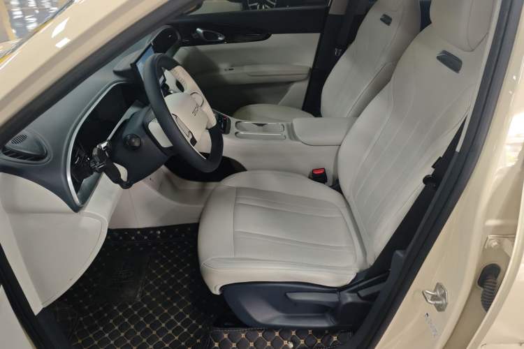 Used Geely Galaxy Geome 2025 310km Youth Edition Left Front Seat