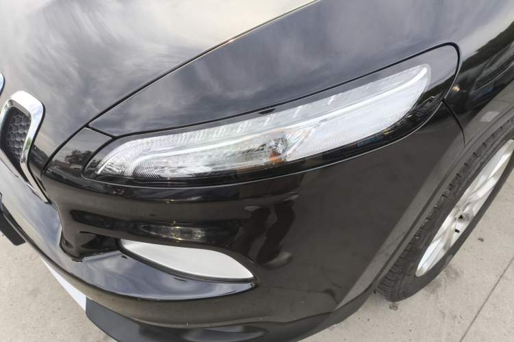 Used Jeep Cherokee 2017 2.0L Superior Edition