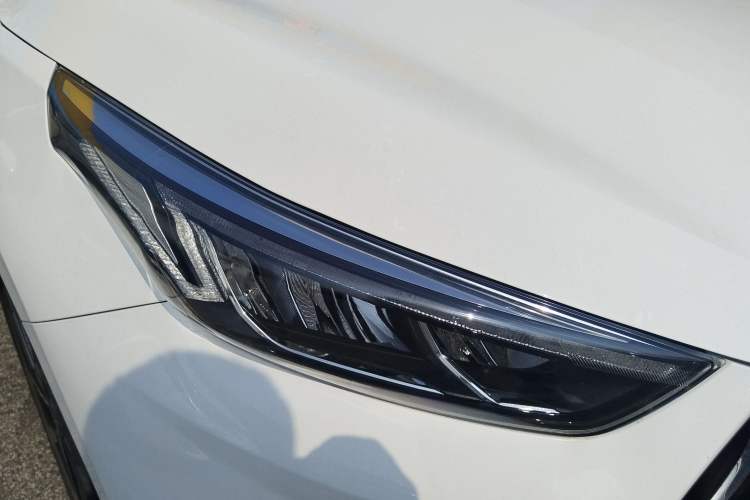 Used Kia K3 2021 Revised 1.5L CVT Fashion Edition Right Front Headlight