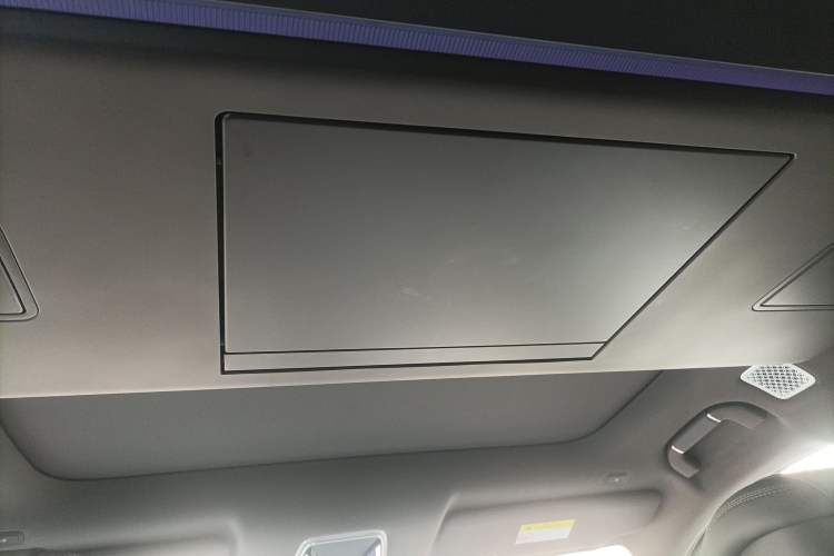 Used Denza N9 2025 Flagship Model
