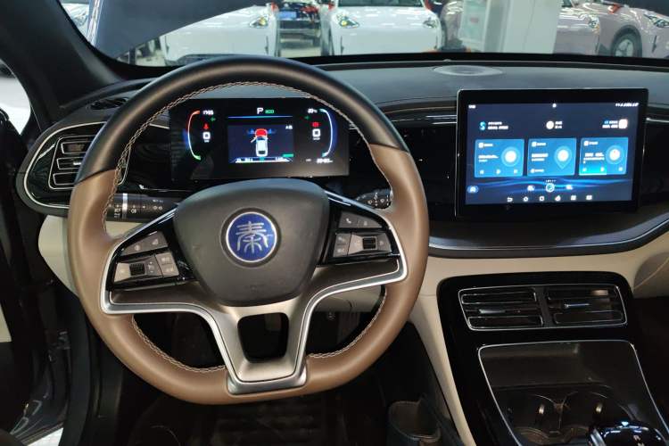 Used BYD Qin PLUS 2023 Champion Edition EV 420KM Superior Model
