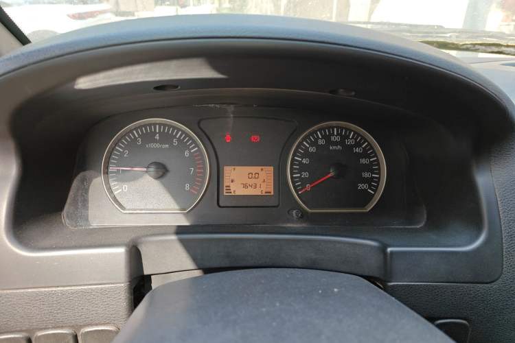 Used FORTHING Lingzhi 2013 M3 1.6L 7-Seater Comfort Model Instrument Cluster