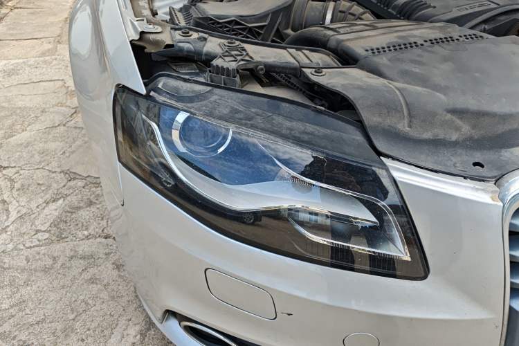 Used Audi A4L 2011 2.0 TFSI Standard Model Right Front Headlight