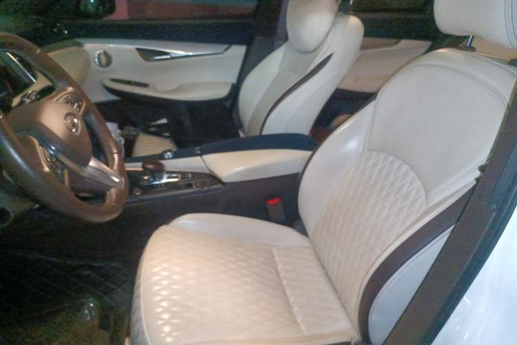 Used Infiniti QX50 2018 2.0T Four-Wheel Drive Luxury Edition Left Front Seat