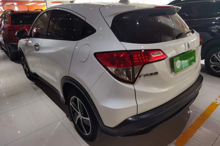 Used Honda Vezel 2020 1.5L CVT Pioneer Edition
