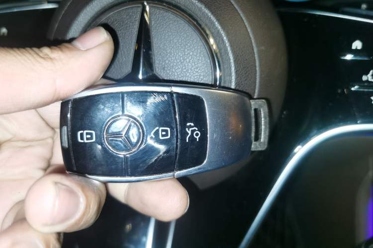 Used Mercedes-Benz E-Class 2022 E 260 L
