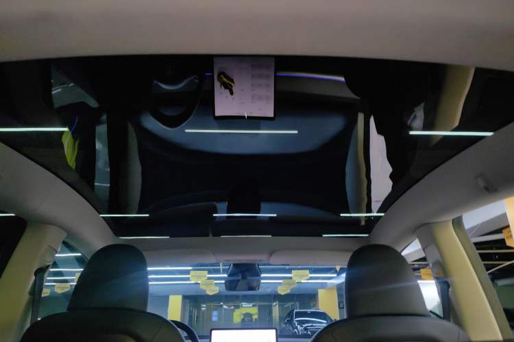 Used Tesla Model Y 2023 Rear-Wheel-Drive Version