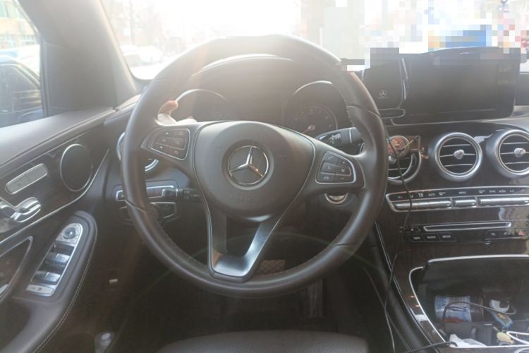 Used Mercedes-Benz GLC 2019 Facelift GLC 260 L 4MATIC Luxury Model Steering Wheel