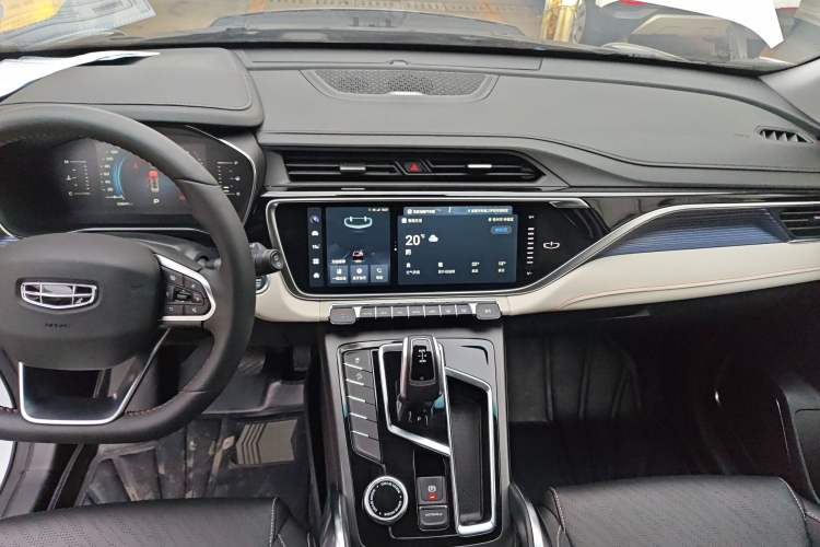 Used Geely Auto Emgrand X7 Sport 2022 Boyue X 1.8TD DCT Smart Model Audio And AC Panel