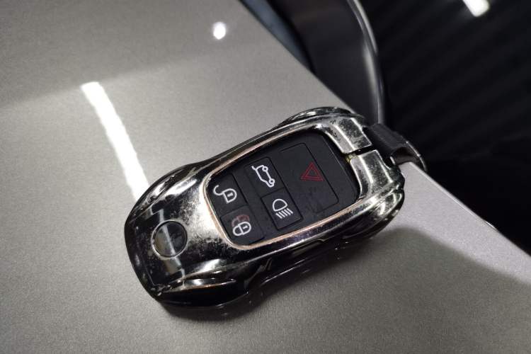 Used Land Rover Discovery Sport 2021 249 PS R-Dynamic S Performance Edition