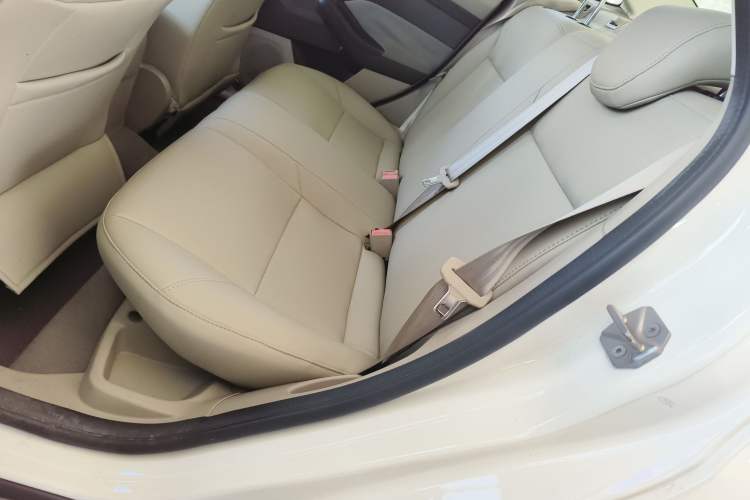 Used Ford Focus 2012 Sedan 1.6L Manual Comfort Model