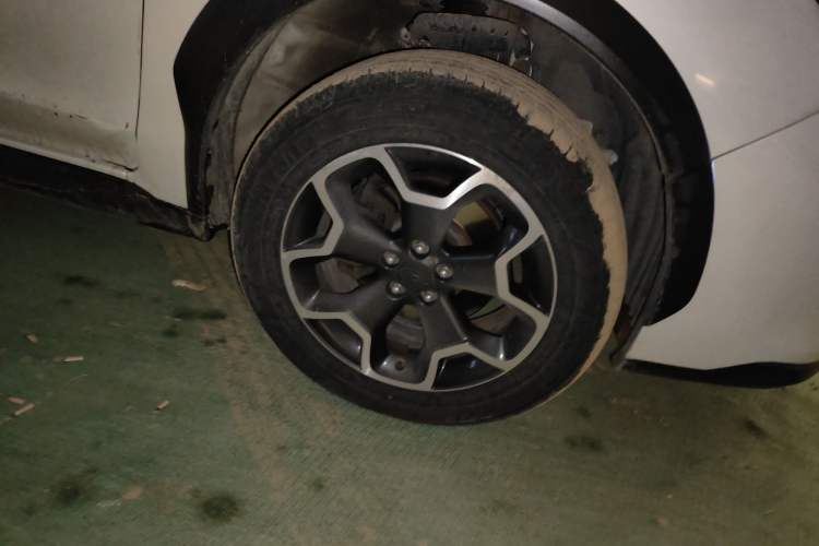 Used Subaru XV 2014 2.0i Luxury Edition Right Front Wheel Hub