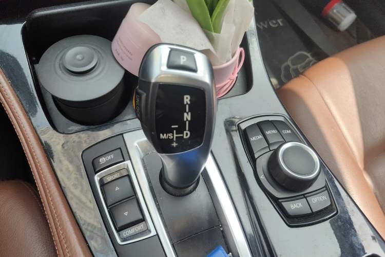 Used BMW 5 Series 2014 520i Elegant Edition