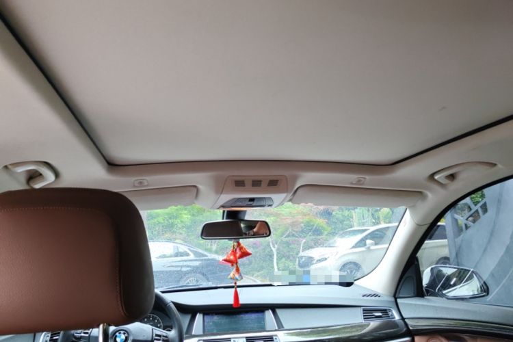 Used BMW 5 Series GT 2014 528i Leading Model Headliner