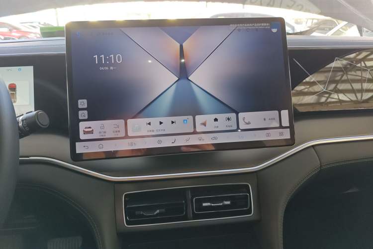 Used BYD Song L DM-i 2025 Intelligent Driving Version 160 km Beyond-Range Type Audio And AC Panel