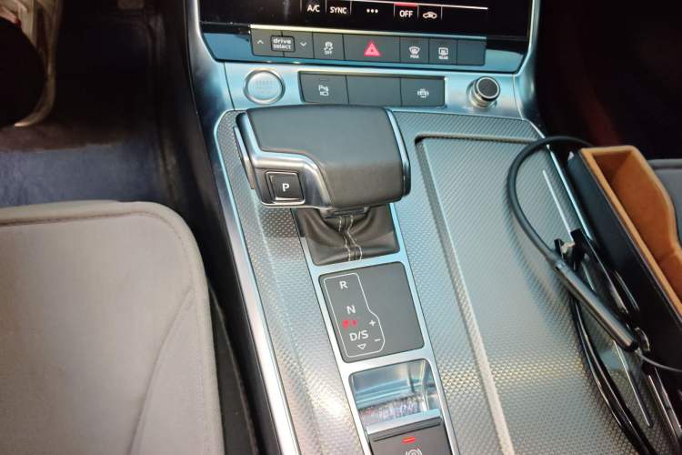 Used Audi A6L 2020 45 TFSI Prestige Dynamic Edition Gear Lever