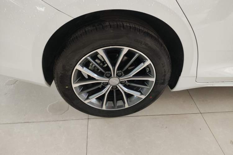 Used Geely Auto Preface 2025 Dongfang Yao 1.5TD Fuyao Edition Right Rear Wheel Hub
