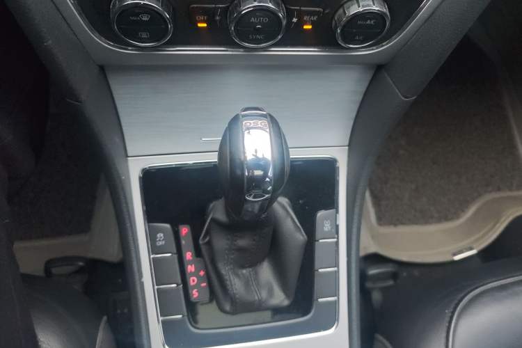 Used Volkswagen Passat 2014 1.8TSI DSG Prestige Edition