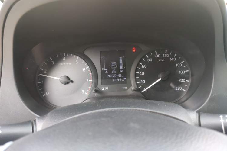 Used Nissan Navara 2017 2.5L Automatic 4x4 Luxury Edition QR25