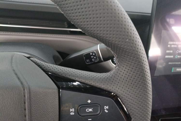 Used CHANGAN Eado PHEV 2025 Smart New Blue Whale 145KM Battleship Edition Gear Lever