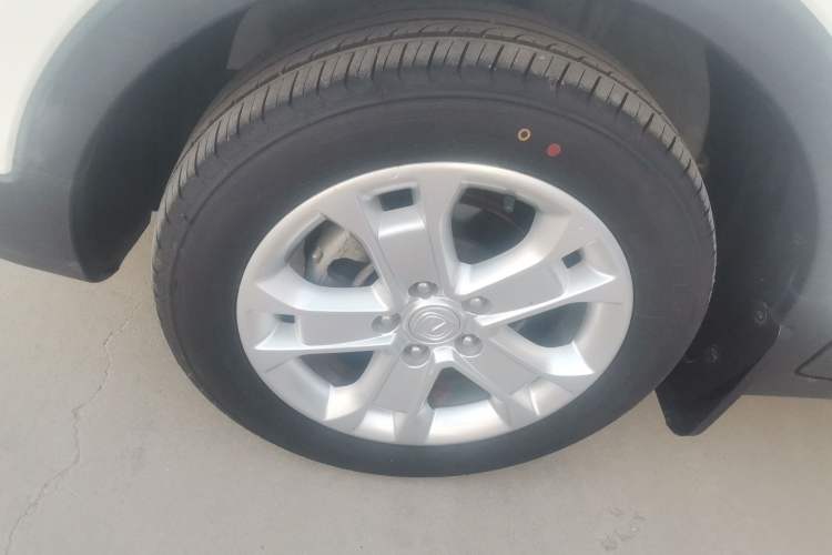 Used CHANGAN CS15 2016 1.5L Manual Luxury Edition Left Front Wheel Hub