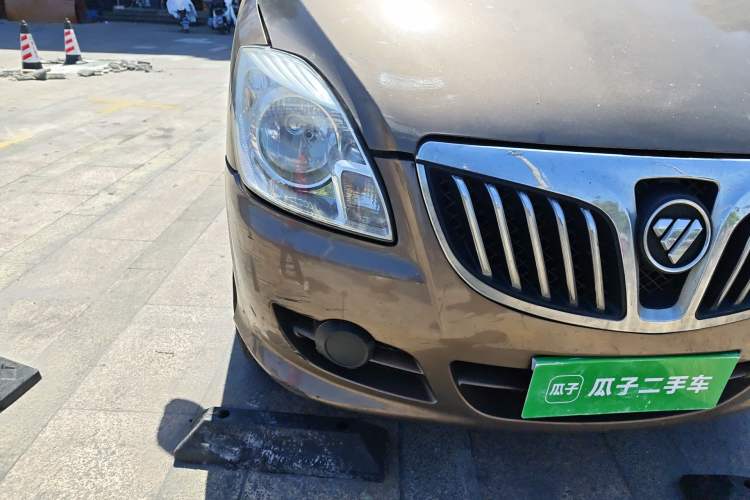 Used Foton MP-X E 2017 2.0L New Express Long Wheelbase 4Q20M Right Front Headlight