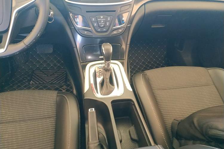 Used Buick Regal 2015 1.6T Leading Technology Model Gear Lever