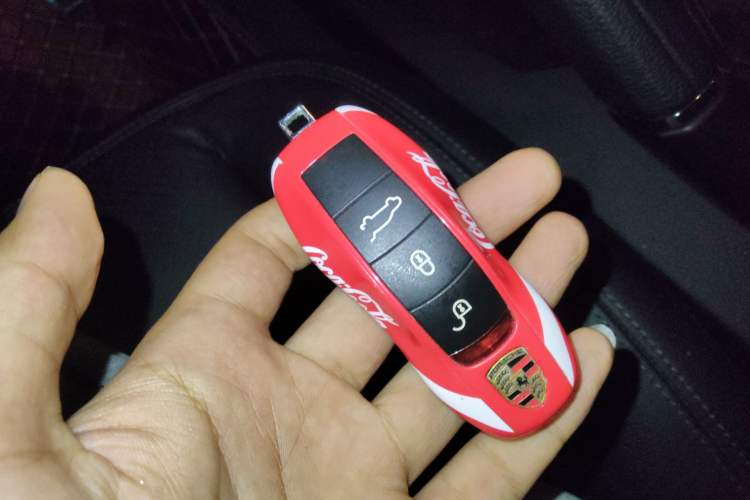 Used Porsche Cayenne 2015 Cayenne 3.0T Vehicle Key