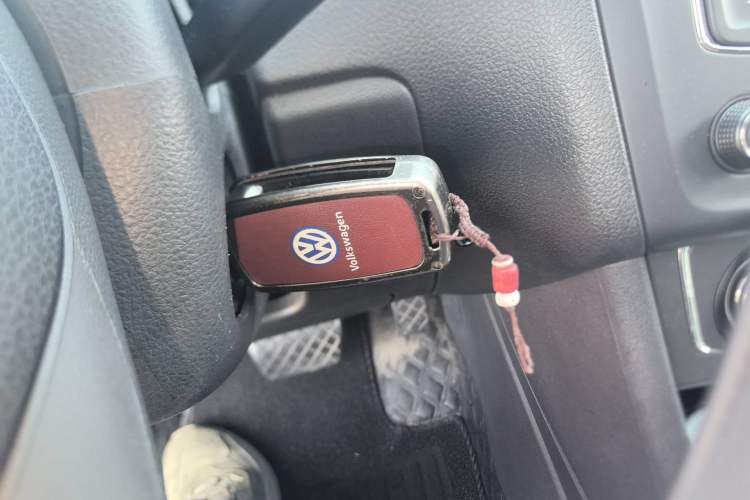 Used Volkswagen Polo 2014 1.4L Automatic Comfort Edition Interior 1