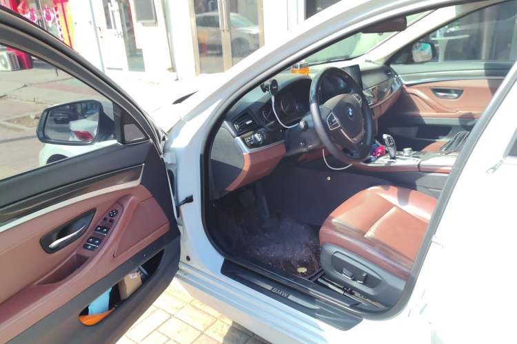 Used BMW 5 Series 2014 525Li Leading Model