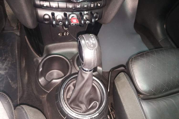 Used MINI MINI 2015 2.0T COOPER S Five-Door Edition