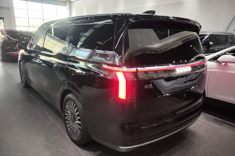 Used Zeekr 009 2022 WE Edition
