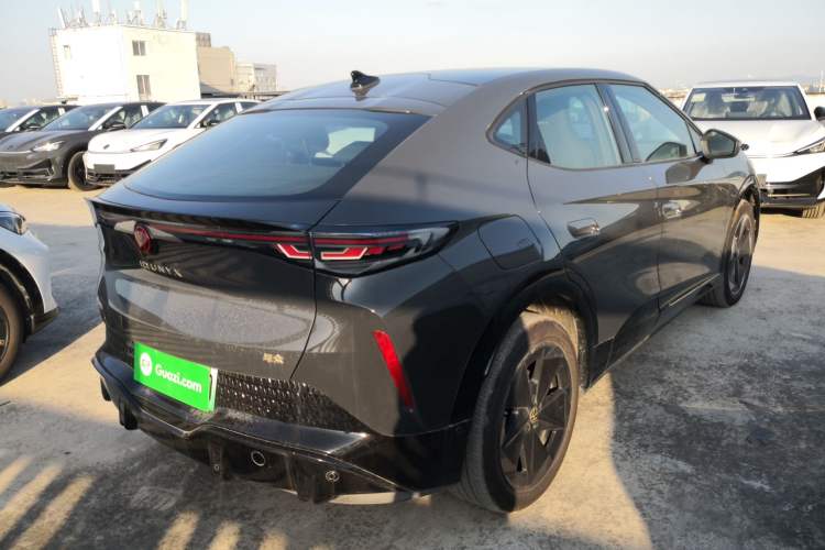 Used Volkswagen ID.UNYX 2024 Pro Long-Range Version