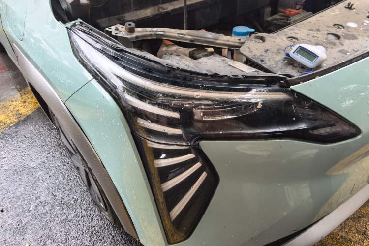 Used AION Y 2023 Plus 510 Tech Edition Right Front Headlight