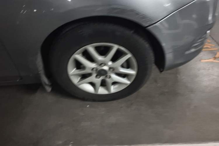 Used Ford Focus 2009 Sedan 1.8L Automatic Fashion Edition
