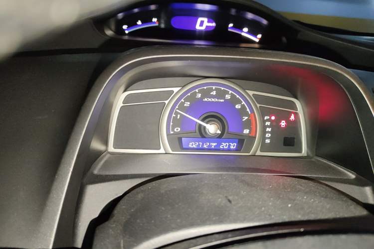 Used Honda Civic 2009 1.8L automatic luxury edition Instrument Cluster