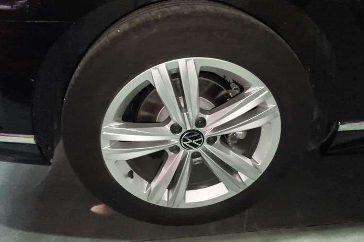 Used Volkswagen Magotan 2025 Zhongxiang Version 280TSI DSG Comfort Edition
