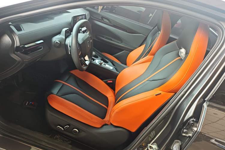 Used CHANGAN UNI-V 2024 1.5T Prestige Sport Edition
