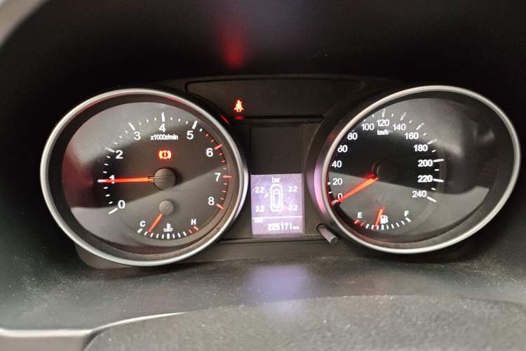 Used Haval H6 2013 Upgraded Model 1.5T Manual Two-Wheel Drive Elite Version