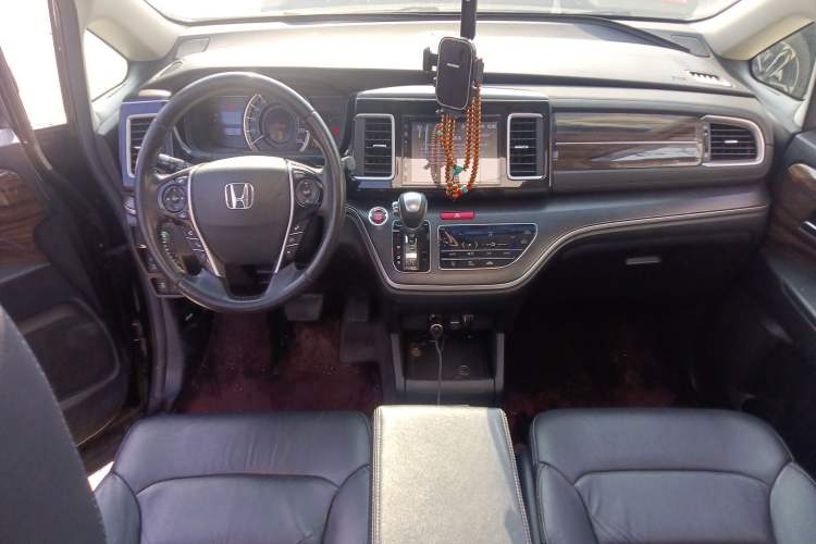 Used Honda Elysion 2016 2.4L Luxury Edition