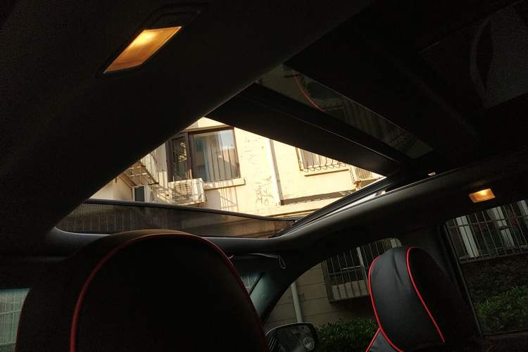 Used Kia Sorento 2013 2.4L 7-seat Gasoline Comfort Edition
