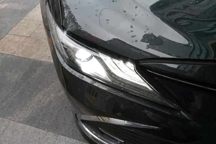 Used Toyota Camry 2021 2.5G Luxury Edition Right Front Headlight