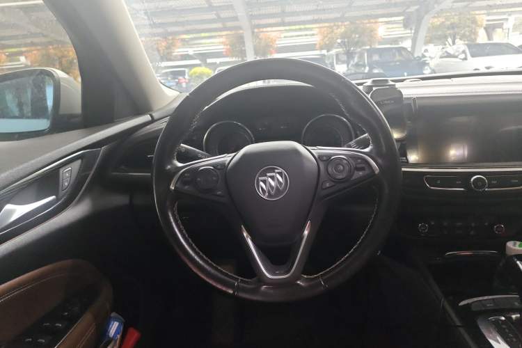 Used Buick Regal 2017 20T Elite Edition Steering Wheel