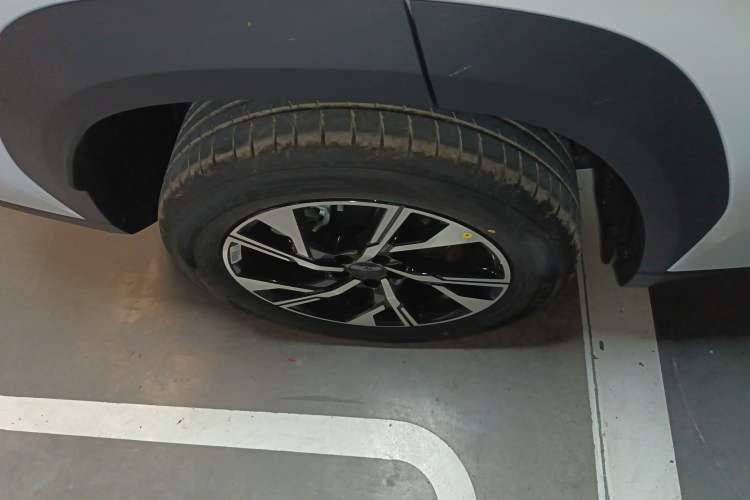 Used Geely Auto FX11 2025 4th Generation 1.5TD DCT – The Start
