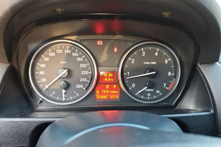 Used BMW X1 2013 sDrive18i Sport Design Package
